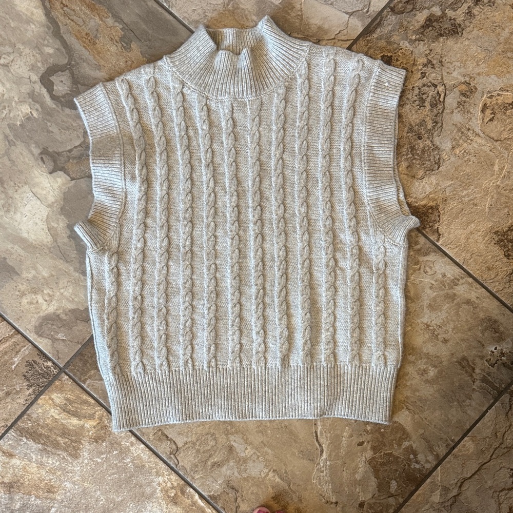 cupcakes & cashmere Cable Knit Turtleneck Sweater - Cream